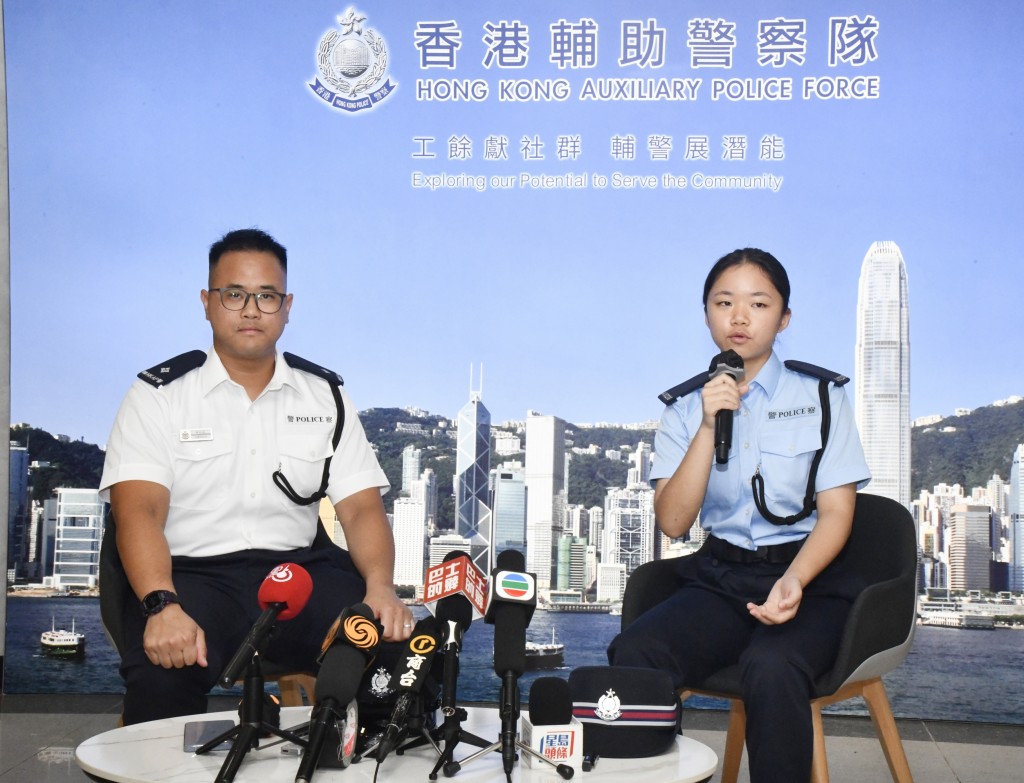輔警督察林柏岐(左)和輔警警員陸曼婷分享投考輔警的心路歷程和未來目標。