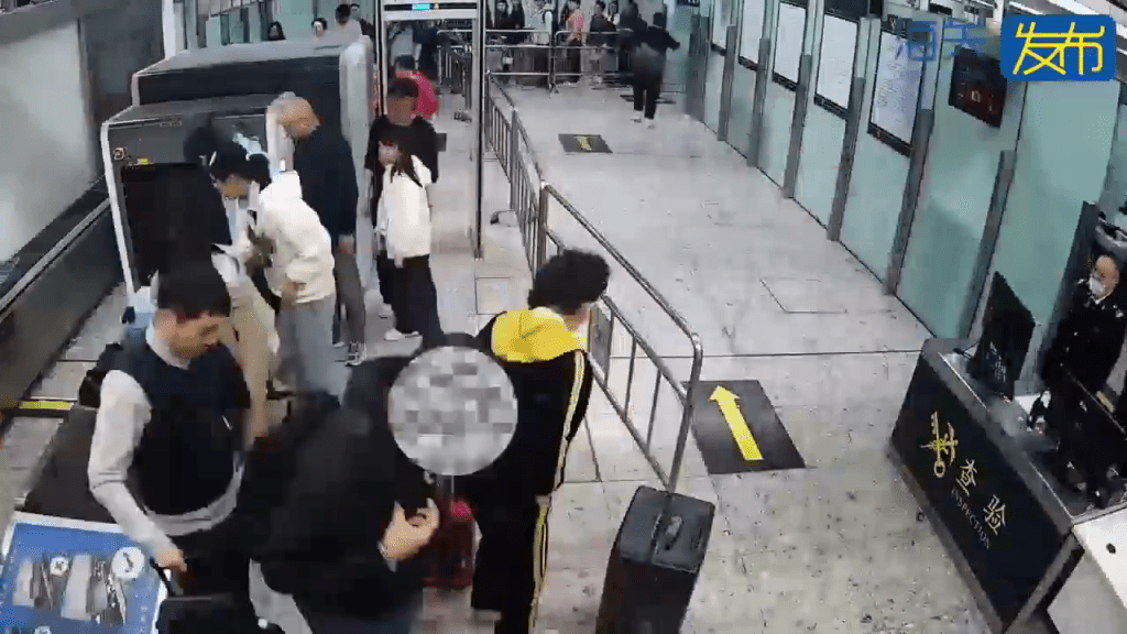 外籍男携30件古文物图离境，西九高铁站闯关被截。