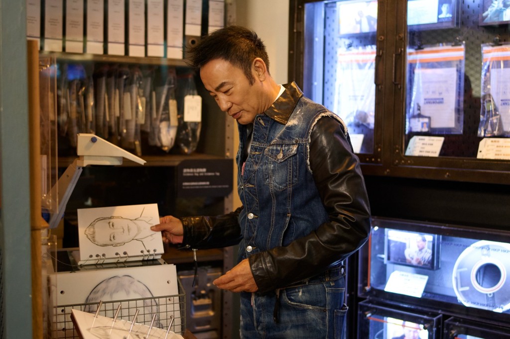 任達華在這座香港警匪片的歷史地標有過很多電影拍攝經驗，令他深感懷念。