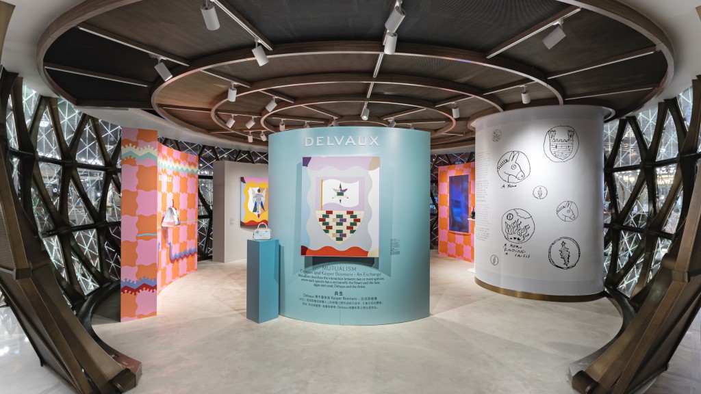 Delvaux選址K11 MUSEA的多維展覽活動空間Gold Ball，舉辦以「共生」為主題的獨家藝術展，展出與藝術家Kasper Bosmans相互交織的故事及最新創作。