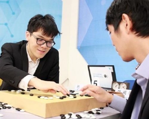 神秘棋士「Master」 近一周內先後擊敗柯潔等多位中日韓頂尖棋手。資料圖片