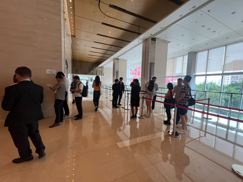 項目連日收票反應理想,截至今日下午累積收近3萬票。 項目連日收票反應理想,截至今日下午累積收近3萬票。