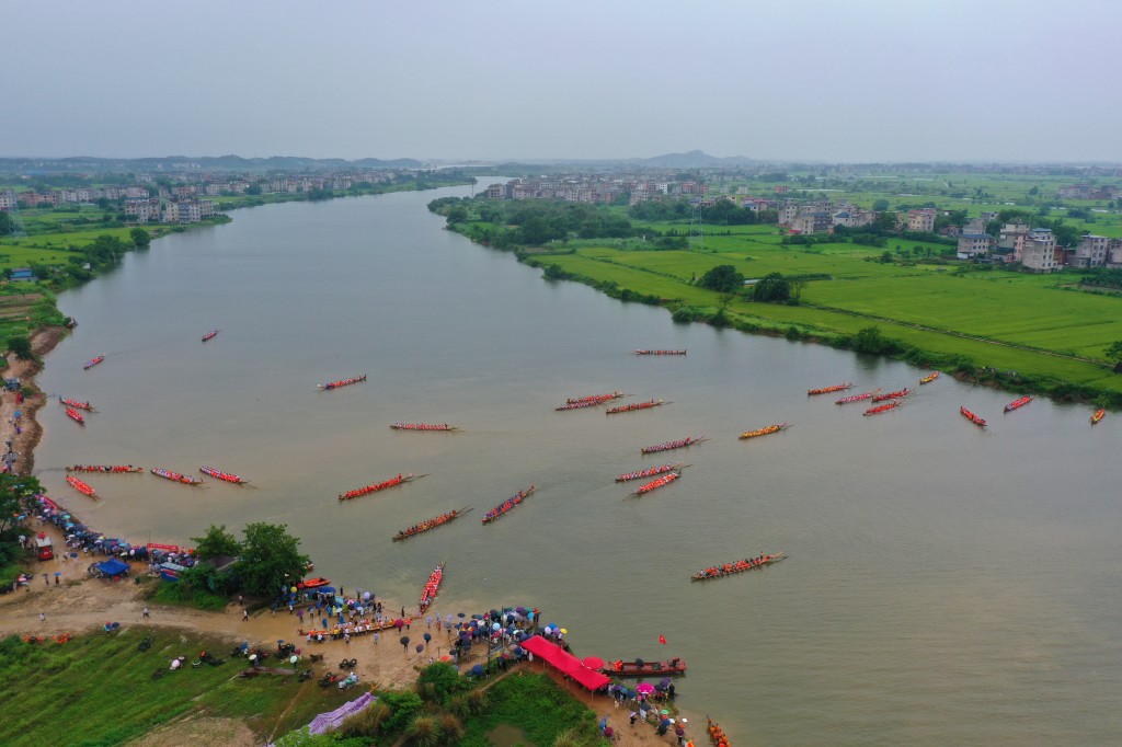 鄱陽湖位於江西北部，端午節會舉行龍舟活動。  中新社