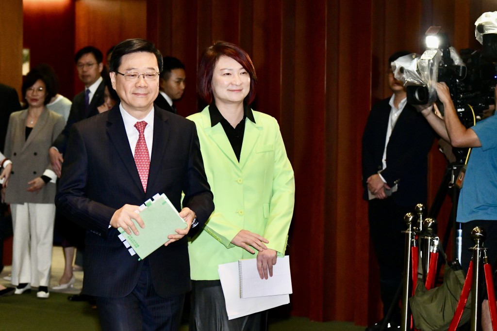 對談交流會歷時約1個半鐘，有67位議員出席，當中15人曾發言。