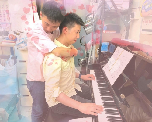 王偉麟網上尋找市民接收鋼琴。facebook圖片