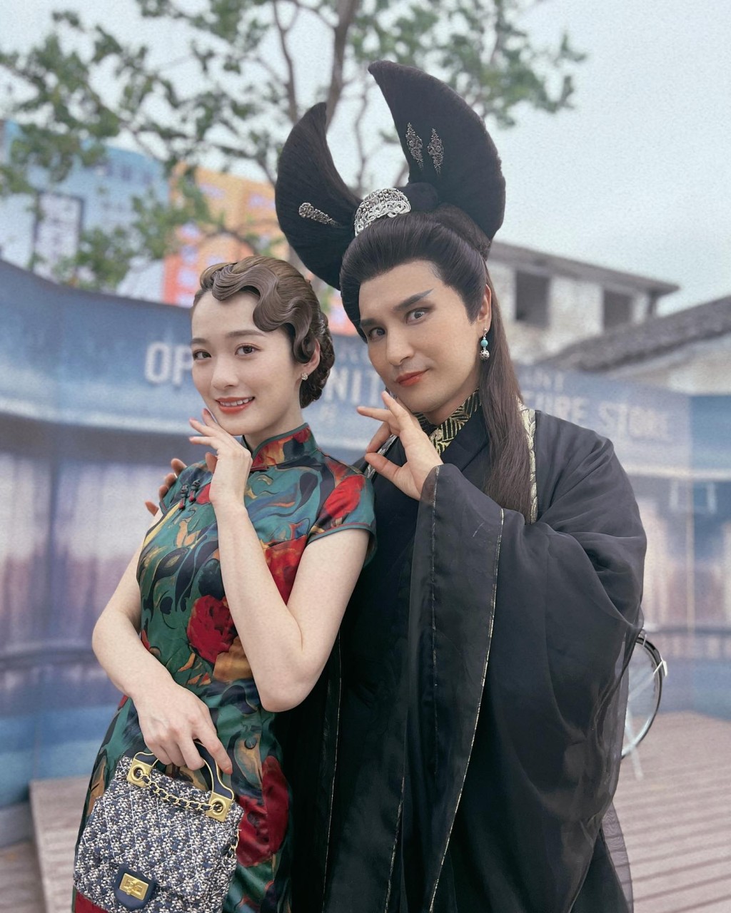 最近在《香港人在北京》演苏菲，虽然介入剧中陈展鹏与吴若希的婚姻，但演出获好评。