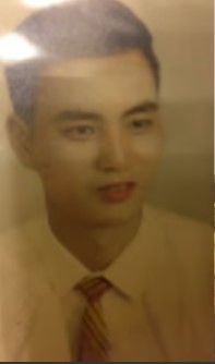 周嘉儀爸爸年輕時好靚仔。 周嘉儀爸爸年輕時好靚仔。
