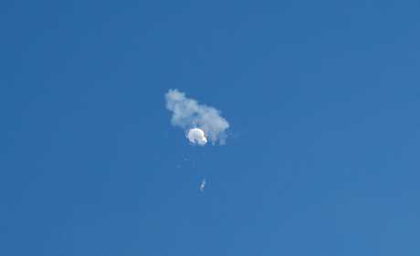 2月4日，中國氣球在南卡州海岸上空被美戰機擊落。路透社