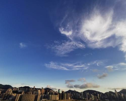 高空反氣旋會在今日為華南帶來大致天晴及酷熱的天氣。