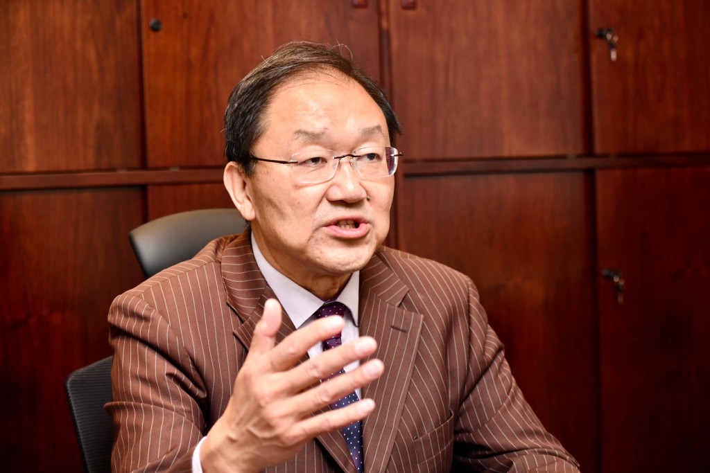 據悉立法會議員黃錦輝涉嫌醉駕撞到兩車被捕。 據悉立法會議員黃錦輝涉嫌醉駕撞到兩車被捕。