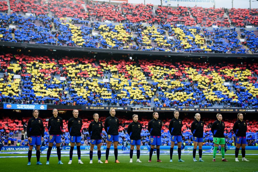 91,553名球迷鲁营观看「女足版」西班牙国家打吡，西班牙《马卡报》头版报导。网上图片