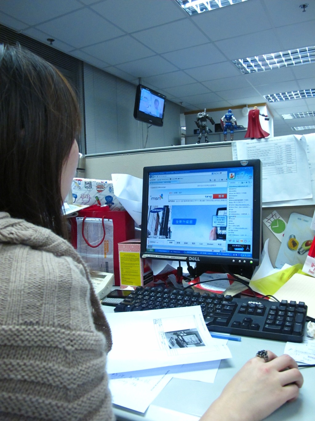 三成多資料外洩事故與黑客入侵等系統性漏洞有關。示意圖