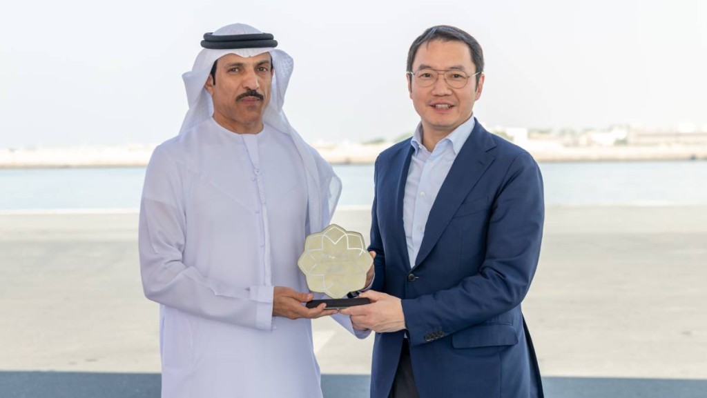 長和旗下和記港口拓中東 奉行長期主義 笑言「唔係坐低就有生意做」