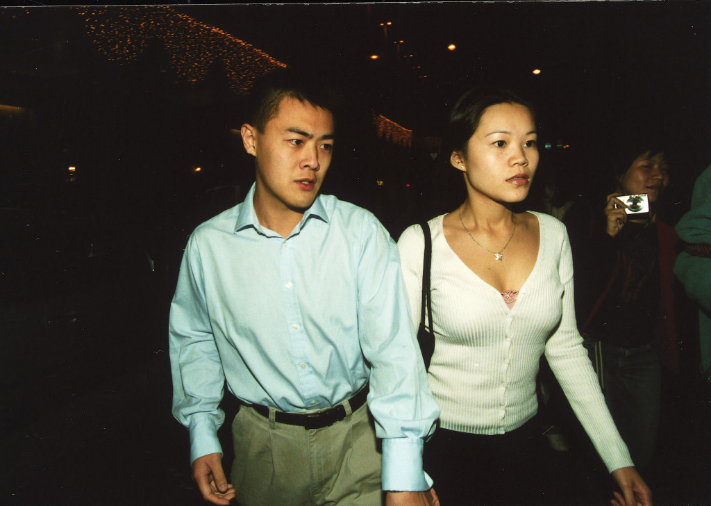 劉鳴煒首任妻子Wendy為其大學同學，2008年生有一對龍鳳胎。