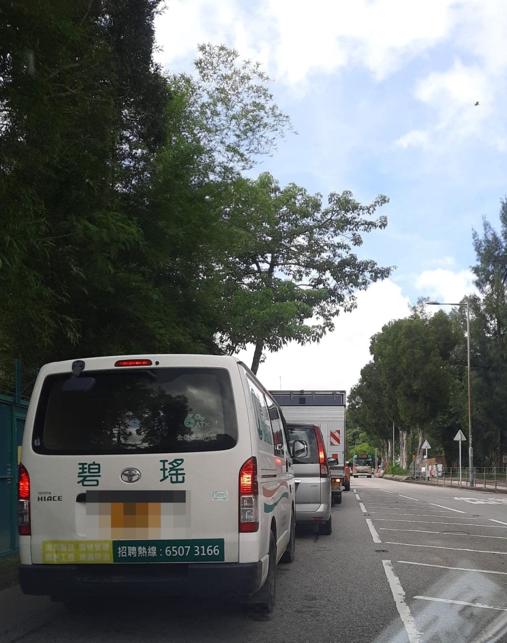 现场交通一度挤塞。fb：车cam L（香港群组）
