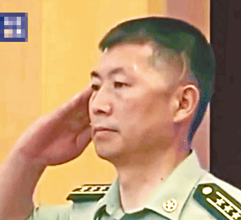 ■祁發寶太陽穴處有明顯凹痕。