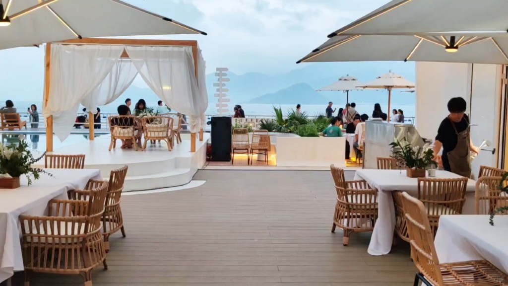 60. 山海咖啡海景餐Bar 最美海灘打卡Cafe