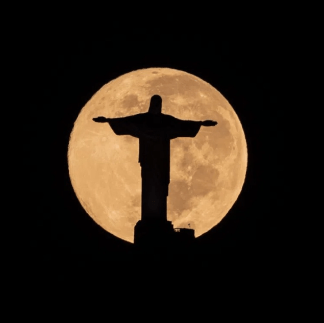 在里約熱內盧巿，著名的基督像更熄燈１小時作抗議及無聲支援。網上圖片