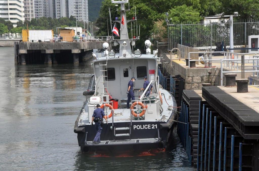 警方正調查有警員涉嫌工作期間釣魚。