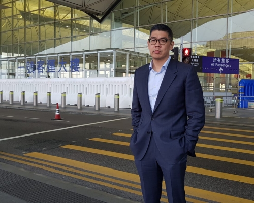 连胜文痛批在疫苗议题上，有党友「或被绿媒网军洗脑」。连胜文facebook