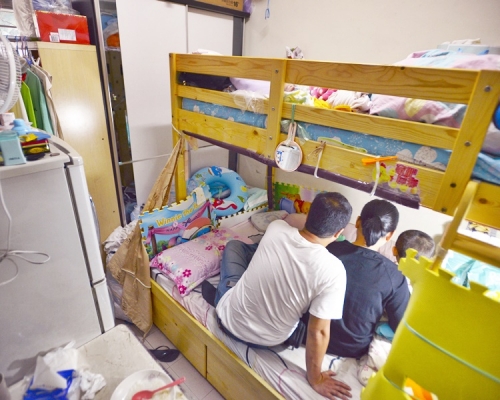 賴建國擔心劏房單位排污系統負擔重,萬一沙士重臨劏房居民會首當其衝。