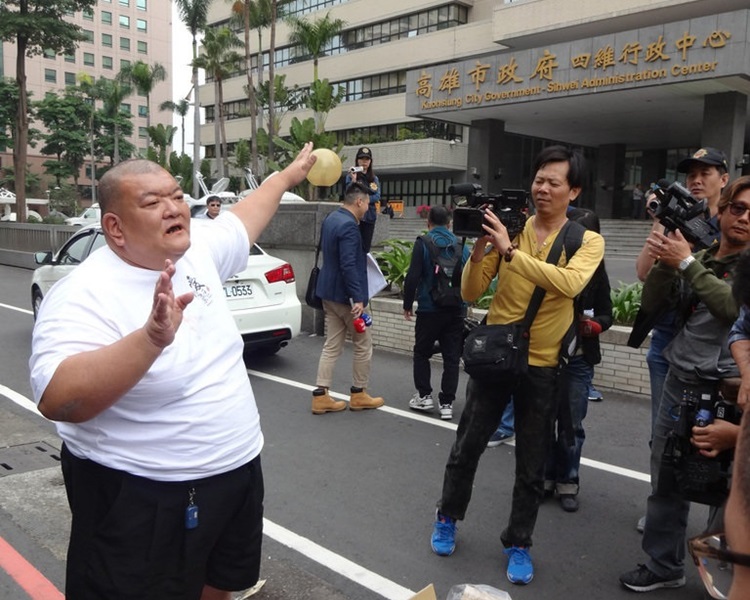 他指韓國瑜為農民爭取境外訂單,只會危害小農。網圖