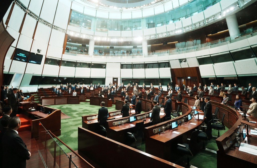 新一屆立法會今日（14日）舉行首次會議。
