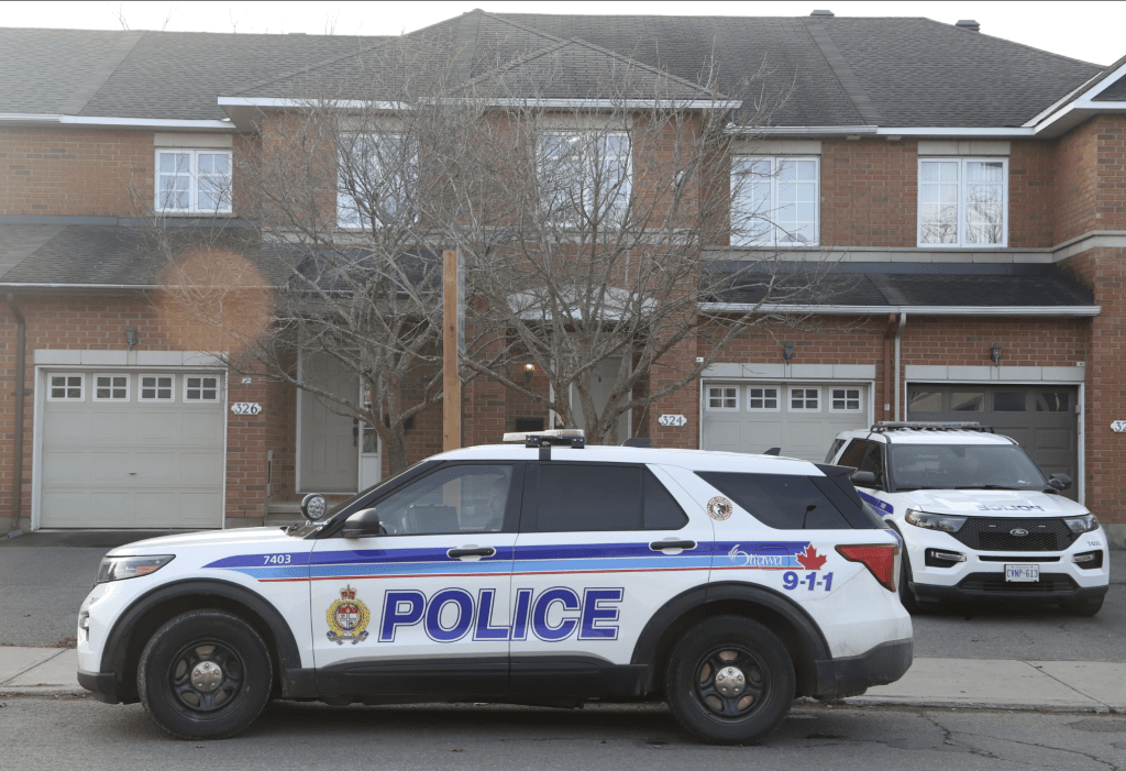 加拿大首都、較多港人移居的渥太華發生重大兇案，6人在一個民居住宅內被殺，其中包括4名兒童。。美聯社
