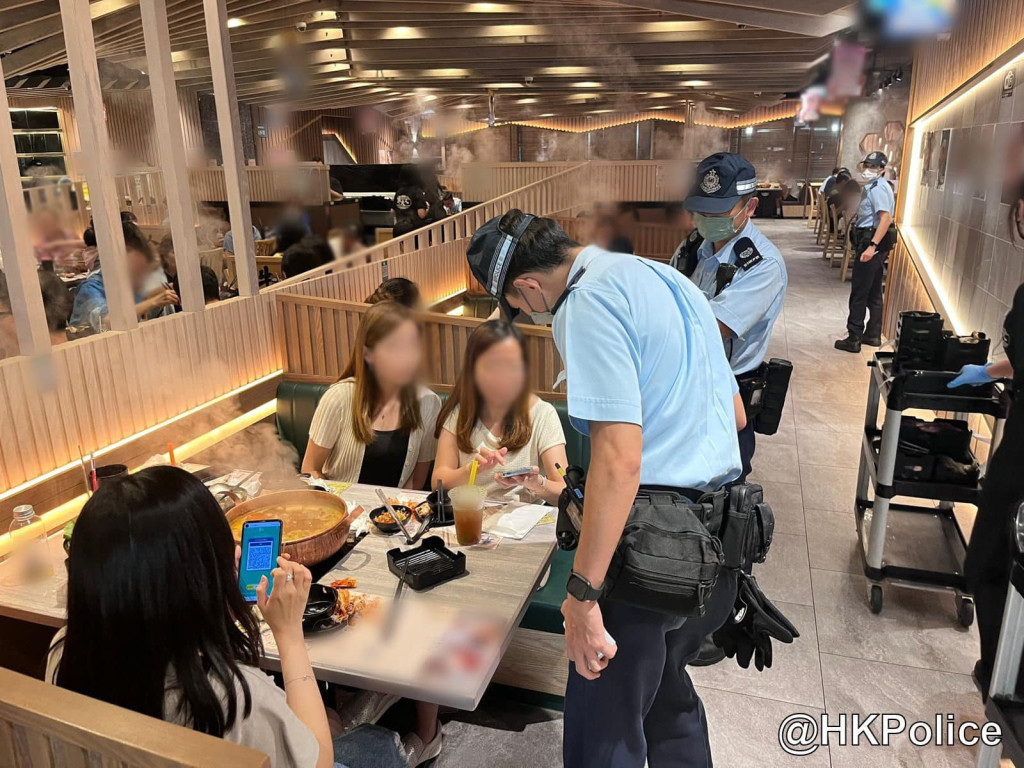 行動中，警方共巡查了 462 間餐飲處所及 150 間其他處所。