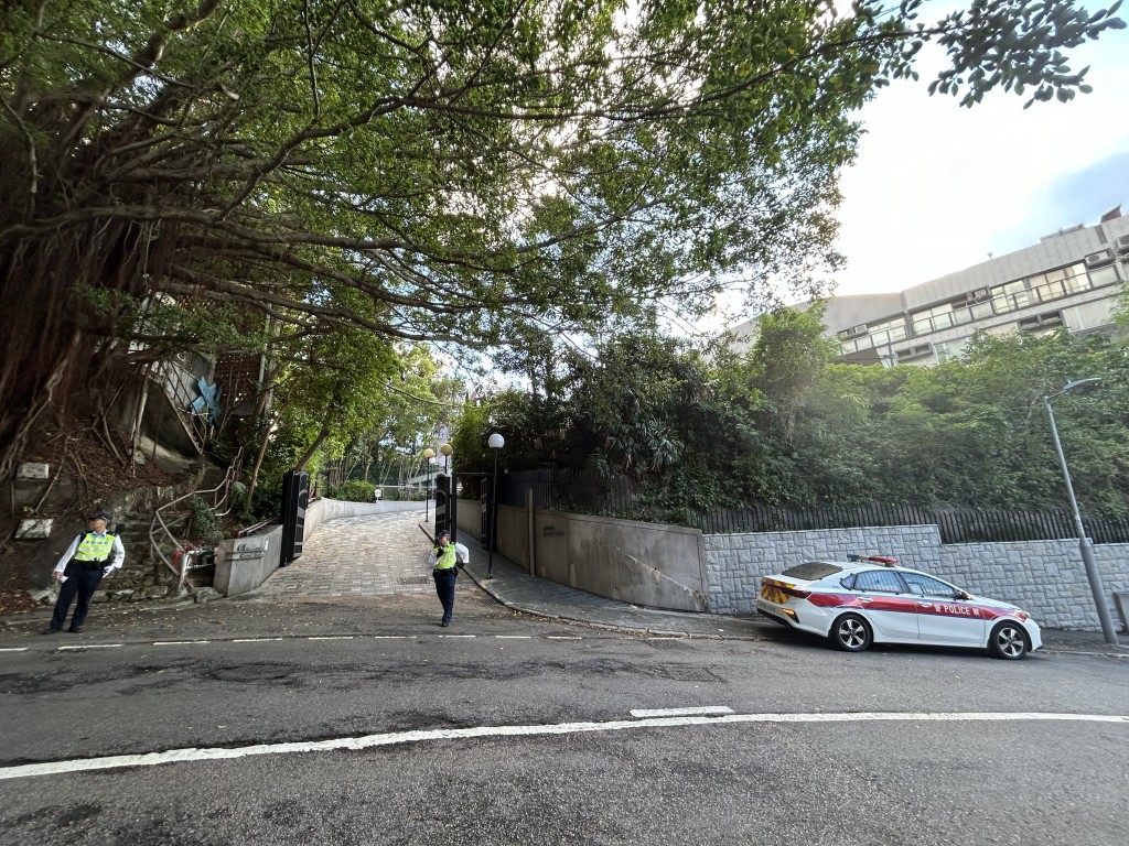 現場為南區豪宅壽山花園。