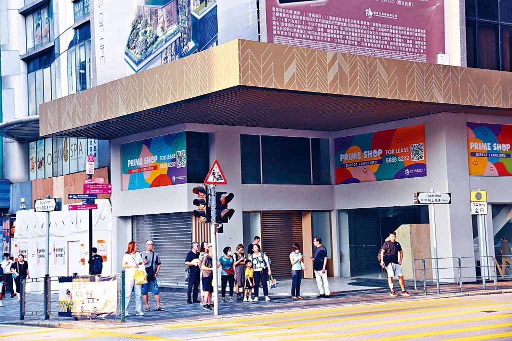 佐敦彌敦道192號協成行九龍中心巨舖，由食肆以每月45萬元洽租。