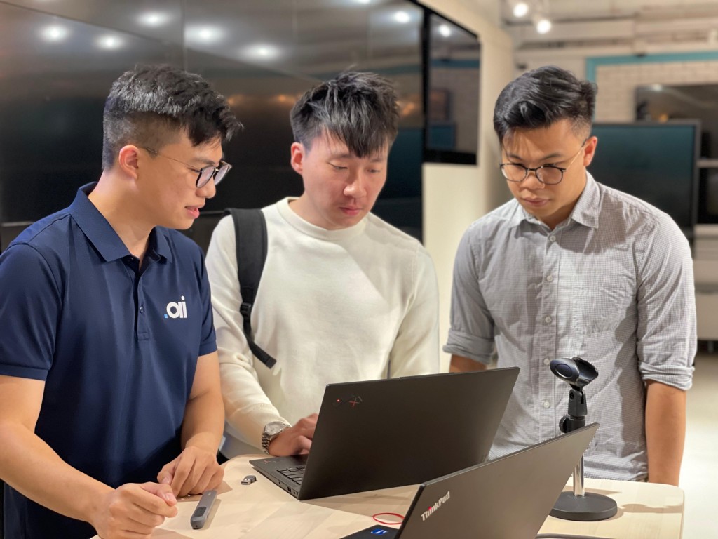 AI創業｜3個年輕人靠人工智能「做30人工作量」 收入達7位數嘆港發展落後新加坡