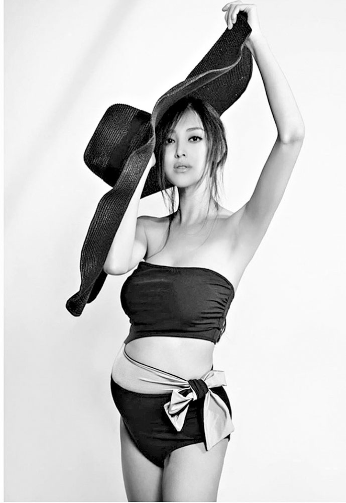 ■Grace晒大肚照，上圍升Cup但手腳仍纖瘦。