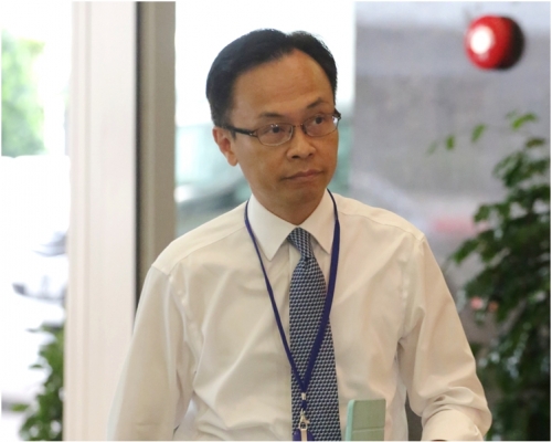 聂德权在观塘读中学，对这区有深厚感情。