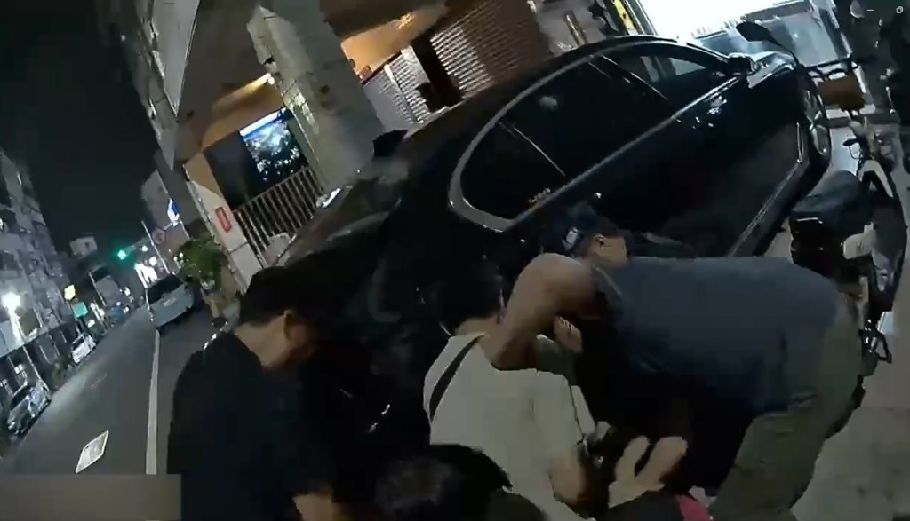 台警在彰化成功圍捕陳修將。中時 台警在彰化成功圍捕陳修將。中時
