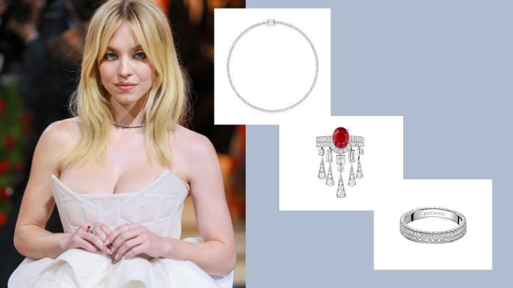 Sydney Sweeney选戴Boucheron珠宝,其中Soleil Radiant指环镶有单颗重3卡红宝石。