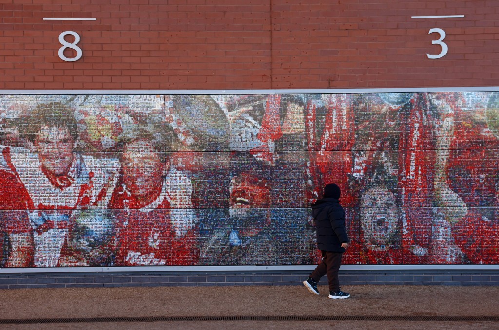 利物浦球迷對高普非常愛戴，街上有不少他的巨型壁畫。REUTERS