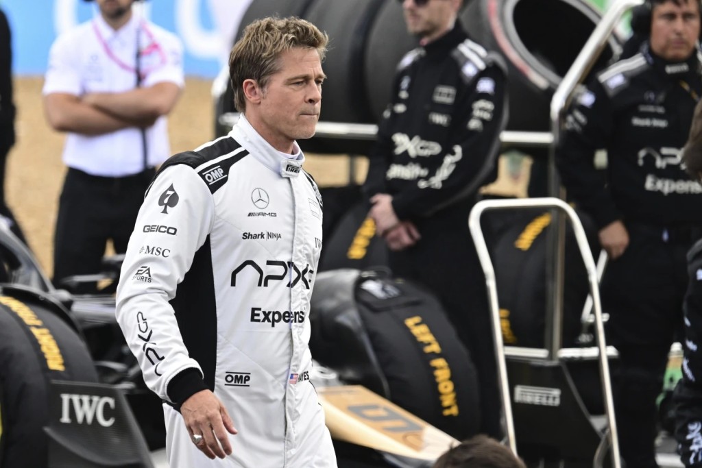 畢彼特亦忙於拍攝新片《F1》。(美聯社) 畢彼特亦忙於拍攝新片《F1》。(美聯社)