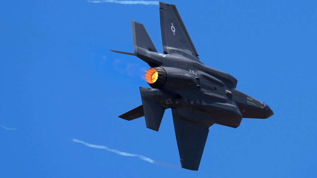 美軍F-35隱形戰機一批敏感組件，據報日前由澳洲運往美國維修期間失蹤，最後紀錄位置顯示落在香港。美聯社