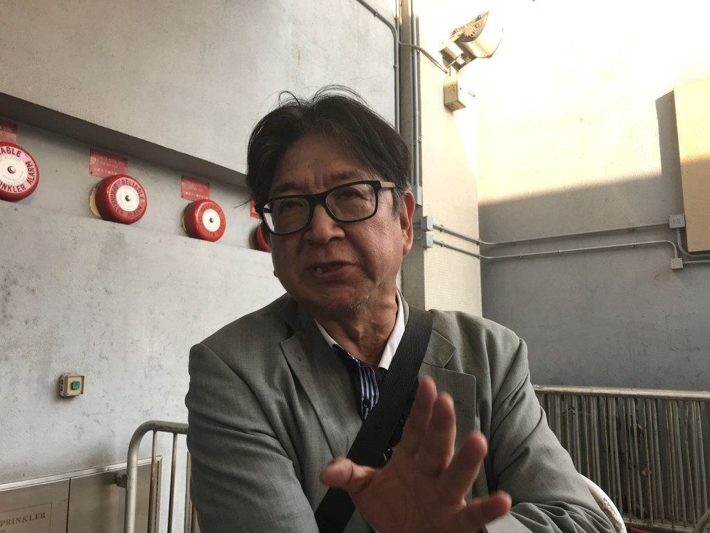 駱先生