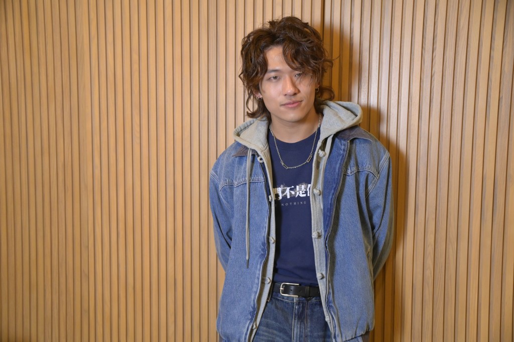 ANSONBEAN现为独立歌手，重新振作，寻找方向。