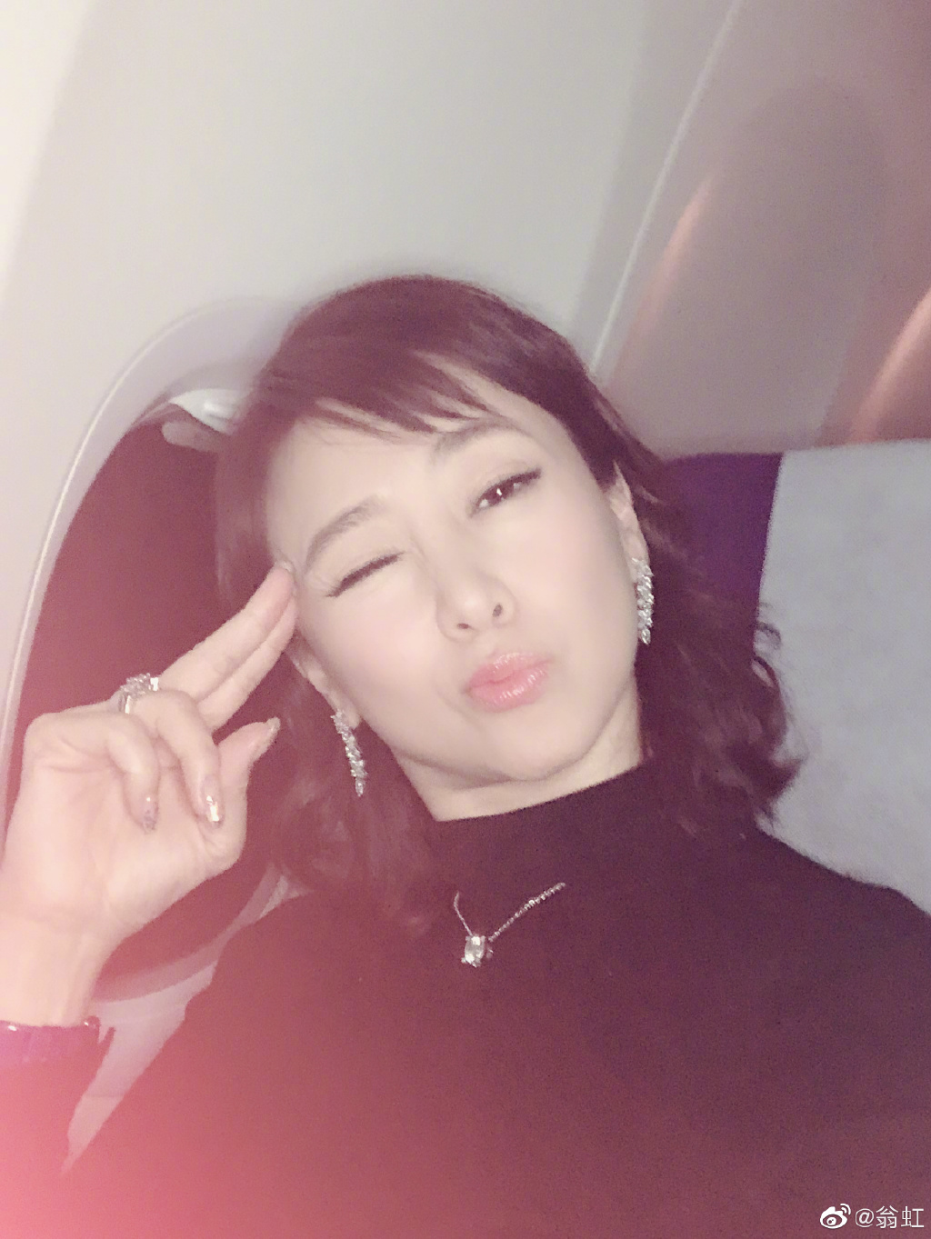 翁虹微博圖片