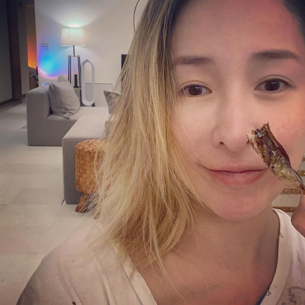 有指蕭亞軒已搬離愛巢。