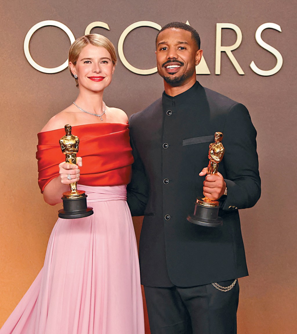 《罪人們》Michael B. Jordan撼贏添麥菲封帝，Jessie Buckley則憑《哈姆尼特》封后。