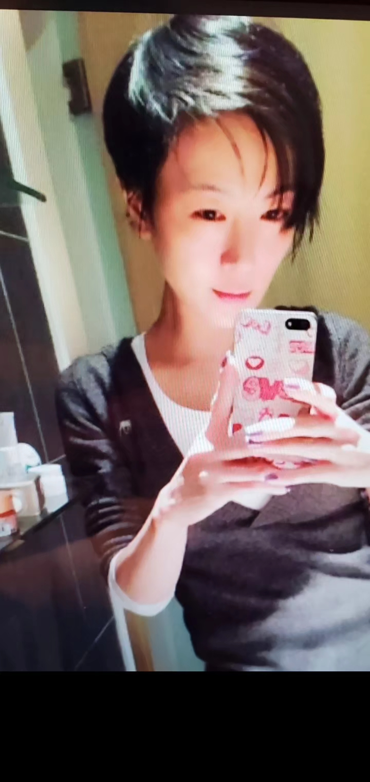 袁潔瑩最新的照片，似比之前更瘦。