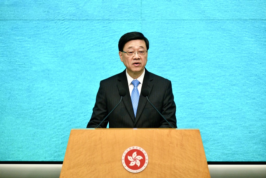 兼香港大学校监的行政长官李家超昨日(11日)表示，已与王张二人会面并作出协调沟通。资料图片