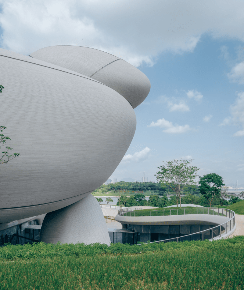 建築整體設計靈感來自「海邊原石」,攝雲石、懸雲石等9個石頭形狀的建築。 建築整體設計靈感來自「海邊原石」,攝雲石、懸雲石等9個石頭形狀的建築。