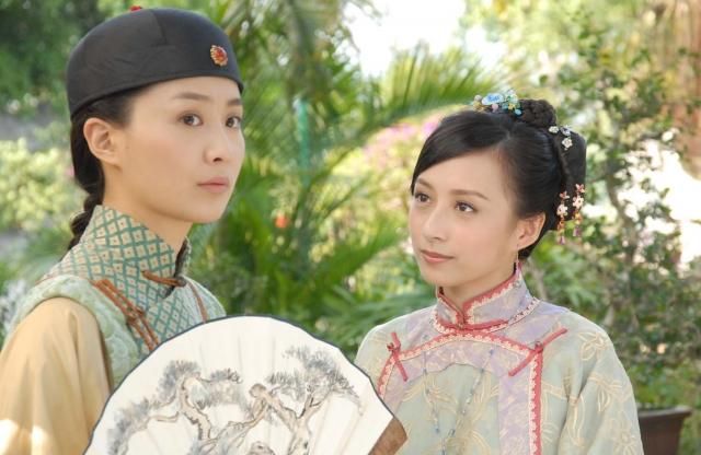 龔嘉欣（右）曾演出TVB劇《蒲松齡》。