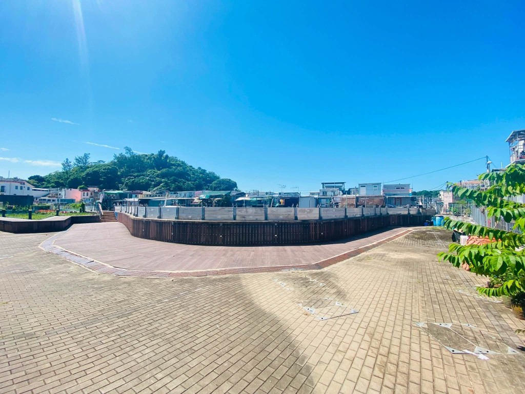 渠務署已在大澳安裝可拆式擋水板。FB:下水水 渠務署已在大澳安裝可拆式擋水板。FB:下水水