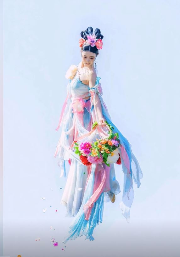 天女散花表演受到關注。